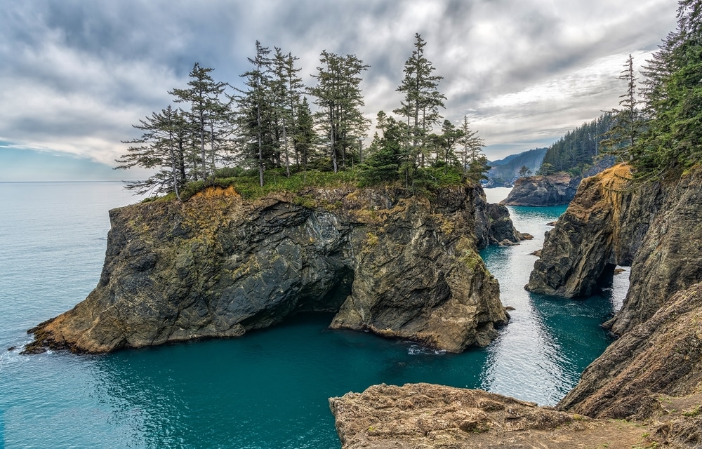 A rocky coastal island near one of the best Bandon Oregon hotels, the Inn at Face Rock!