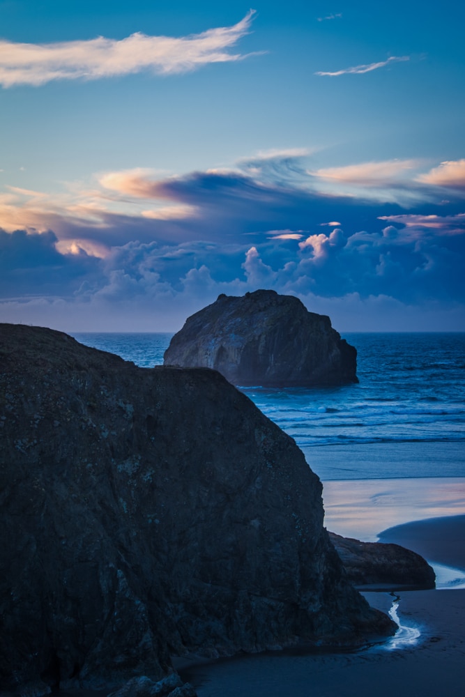 Your Complete Guide to the Southern Oregon Coast 10 The Iconic Face Rock in Oregon, one of the best things to do on the Southern Oregon Coast