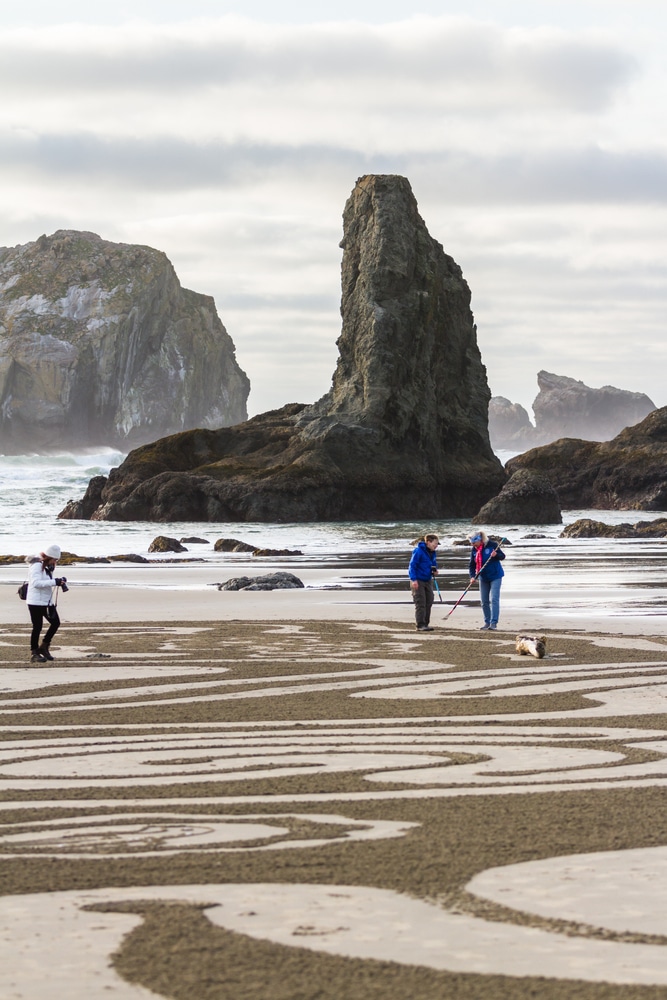 Your Complete Guide to the Southern Oregon Coast 5 Circles in the Sand in BAndon, One of the best Oregon Coast Towns